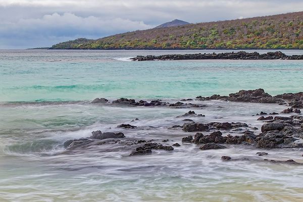 Jones, Adam 아티스트의 Small waves on lava rocks along shoreline of Floreana Island-Galapagos Islands-Ecuador작품입니다.